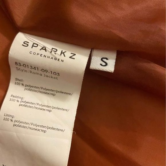 Sparkz Puffer Jacket or coat with zipper and button -size S - Picture 6 of 6